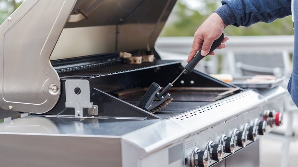 How to clean barbecue grill grates